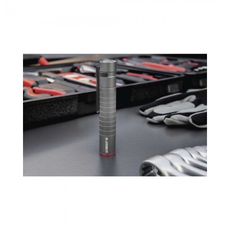 Torcia Ultibright 50 CREE XP-E2 R5 100lm IP65: Luminosità e Resistenza | EMOS P3150