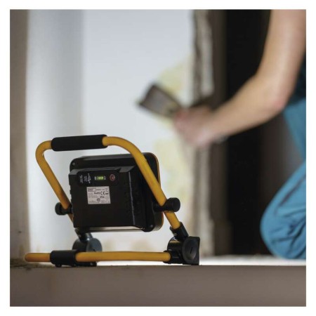 Faro LED portatile 10W 1000lm IP54 ricaricabile EMOS ACCO ZS2812