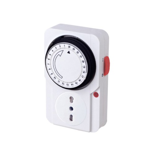 PROGRAMMATORE GIORNALIERO MECCANICO CON PRESA BIVALENTE 3680W