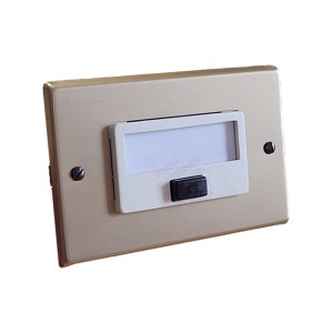 PULSANTE CON TARGHETTA E...