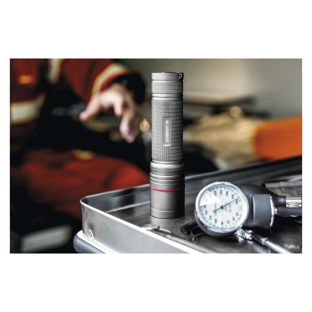 Torcia Ultibright 90 CREE XML2 U3 1200lm IP65 - Ricaricabile | EMOS P3190